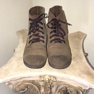 Brown Suede Round toe ankle boots 8.5